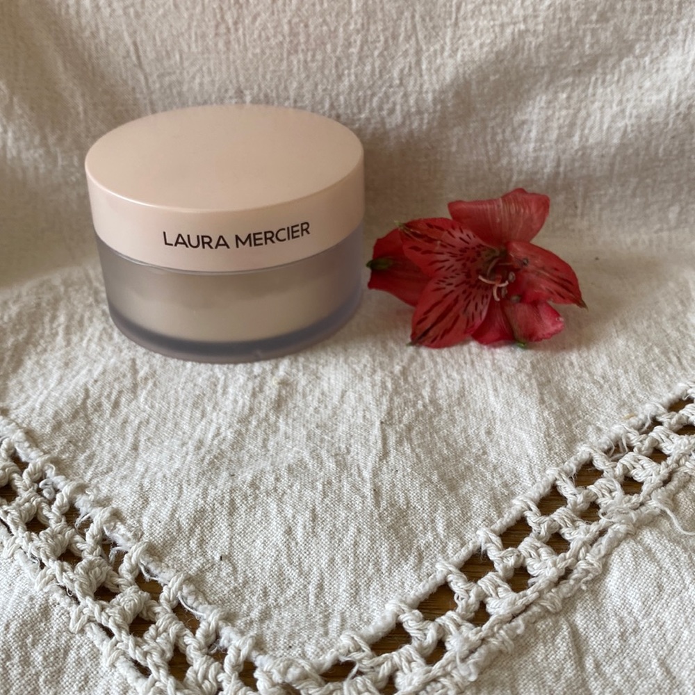 Laura Mercier Translucent Loose Setting Powder